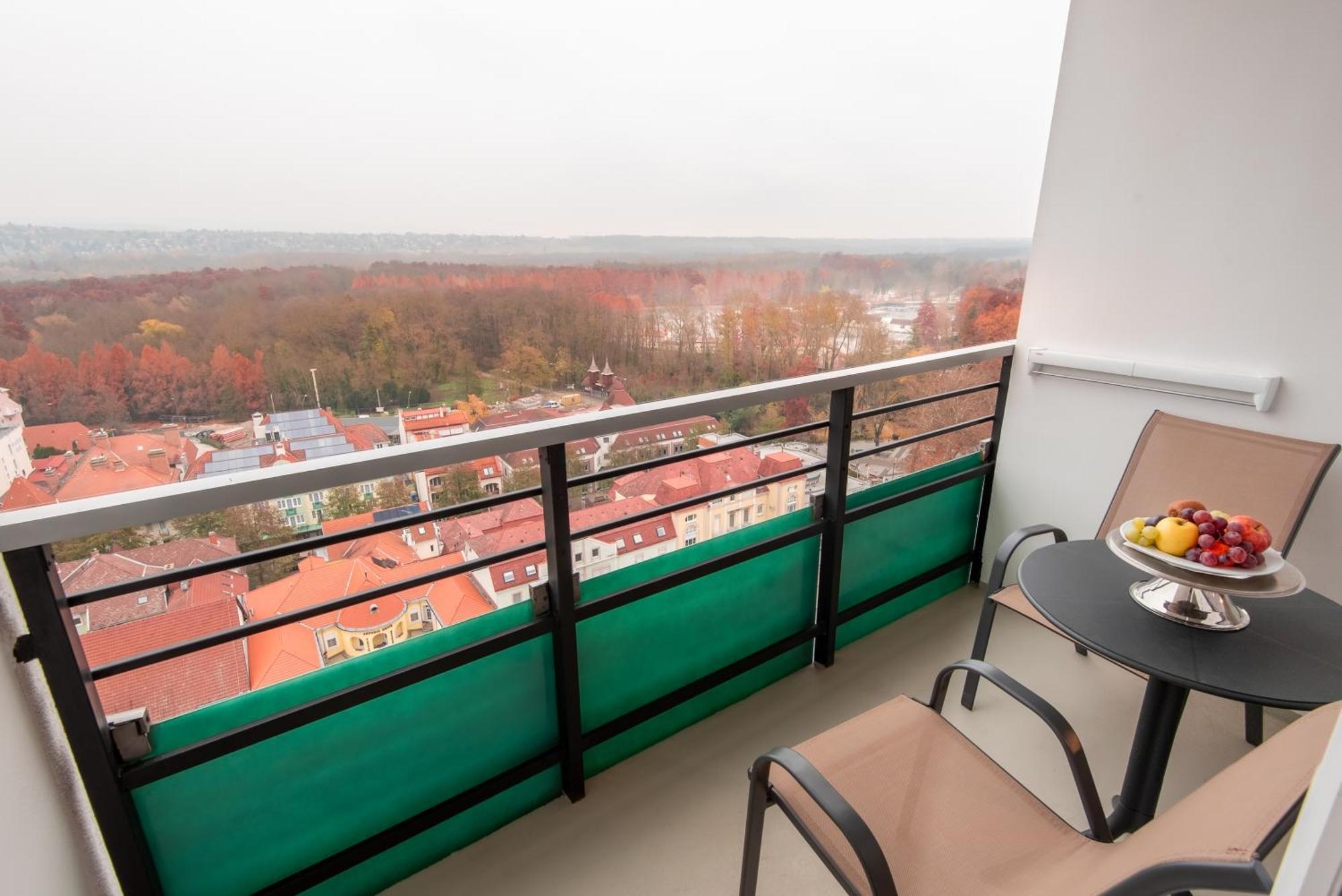 Hunguest Panorama Отель 4*